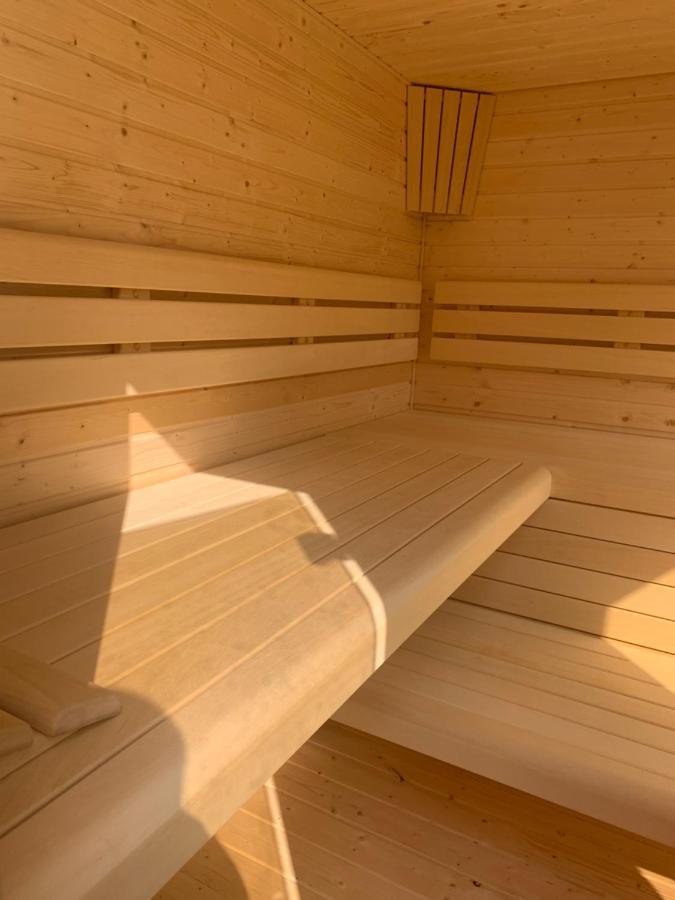 Apartman S Wellness Sluzbami Čerčany エクステリア 写真