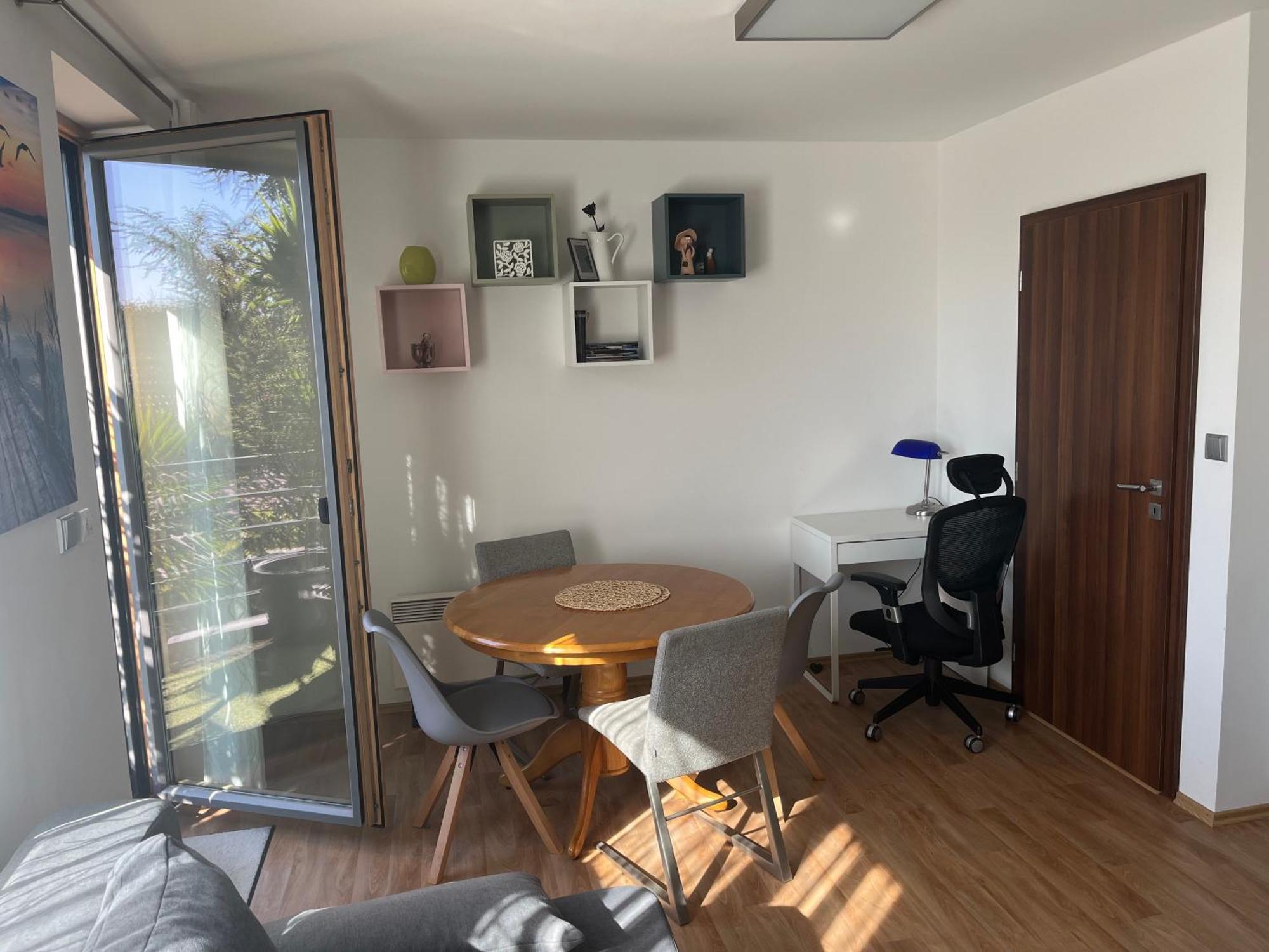 Apartman S Wellness Sluzbami Čerčany エクステリア 写真