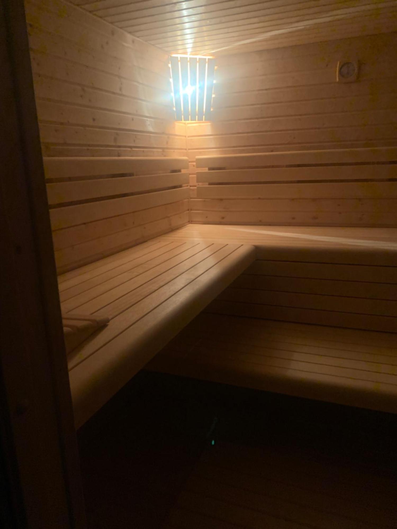 Apartman S Wellness Sluzbami Čerčany エクステリア 写真